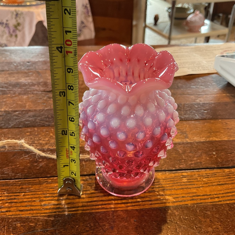 Pink Hobnail Glass Vase - Vintage-Style Decorative Accent-Fenton